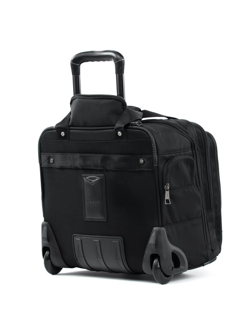 Travelpro® FlightCrew™ 5 Horizontal Rolling Overnighter®