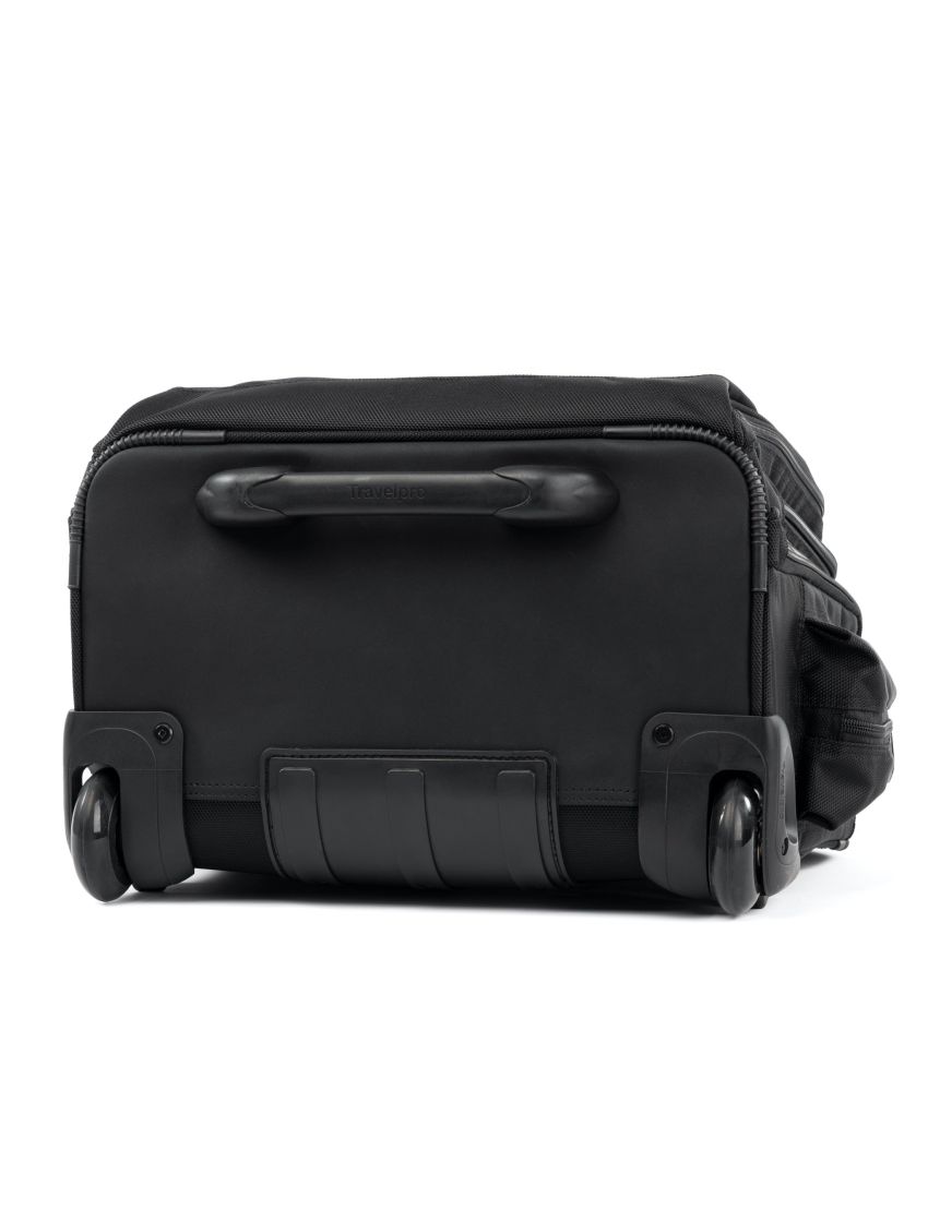 Travelpro® FlightCrew™ 5 Horizontal Rolling Overnighter®
