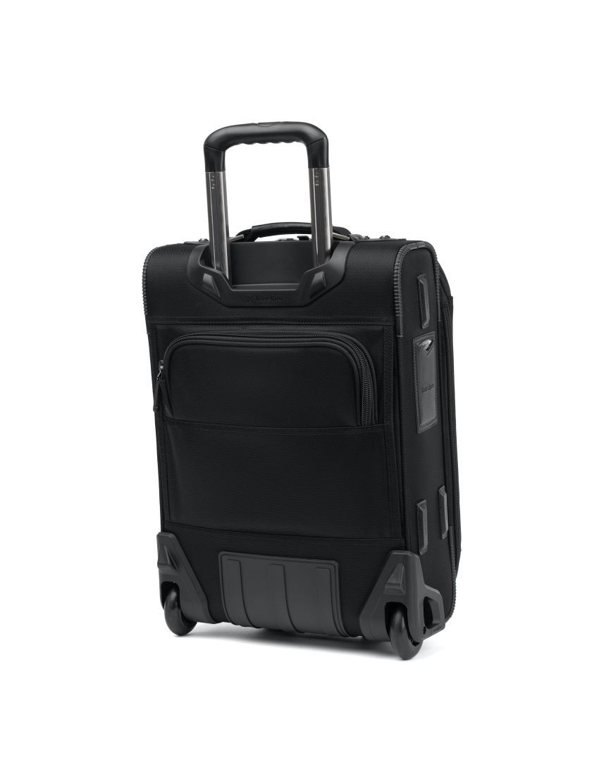 Travelpro® FlightCrew™ 5 Slim Expandable Rollaboard®