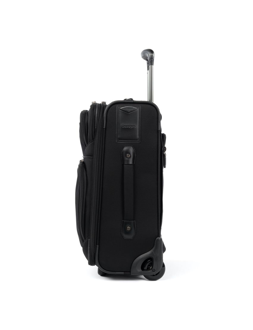 Travelpro® FlightCrew™ 5 21” Rollaboard®