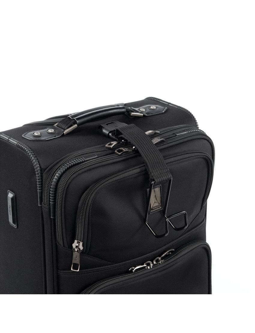 Travelpro® FlightCrew™ 5 22” Rollaboard®