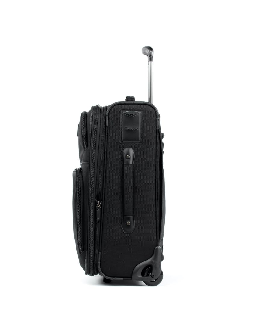 Travelpro® FlightCrew™ 5 24” Expandable Rollaboard®