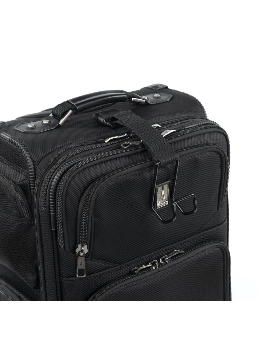 Travelpro® FlightCrew™ 5 22” Expandable Rollaboard®