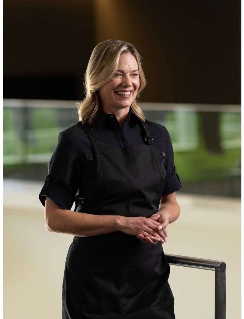 United Black Apron w/Two Pockets