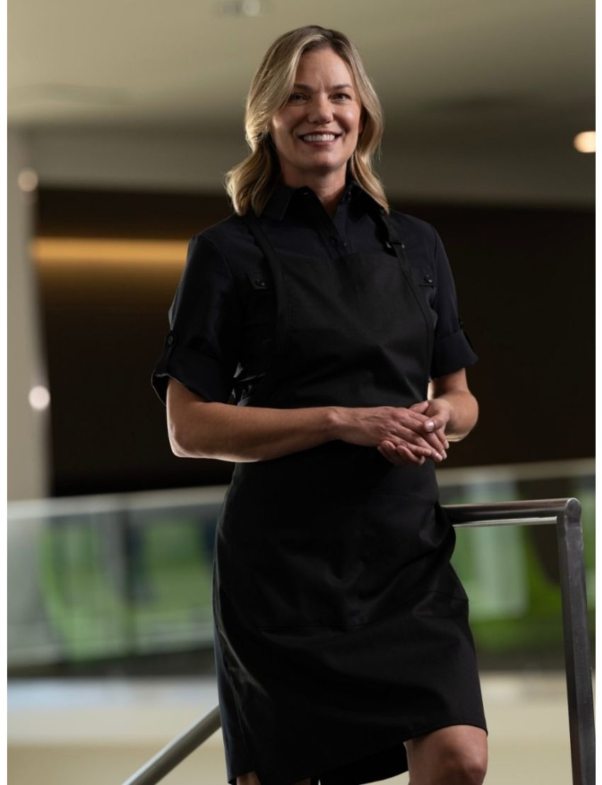 United Black Apron w/Two Pockets